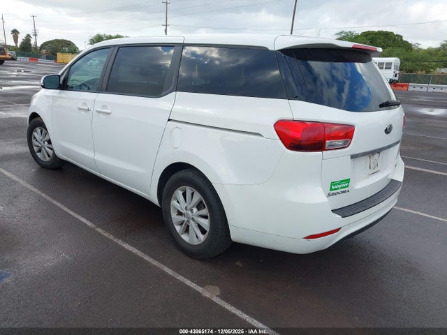 KIA SEDONA LX 2018 KNDMB5C15J6378858 Image 3