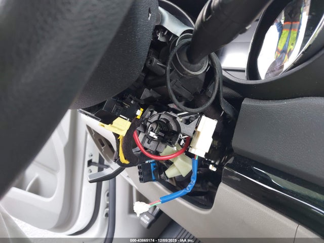 KIA SEDONA LX 2018 KNDMB5C15J6378858 Image 6