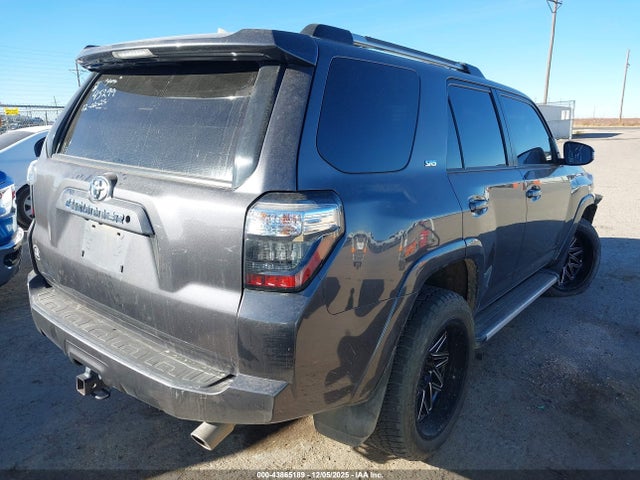 2019 TOYOTA 4RUNNER JTEBU5JR5K5702257 Photo 3