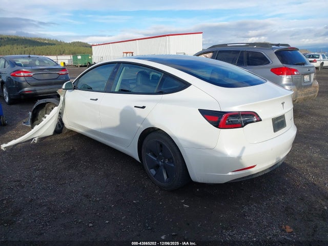 2022 TESLA MODEL 3 5YJ3E1EB2NF210249 Photo 2