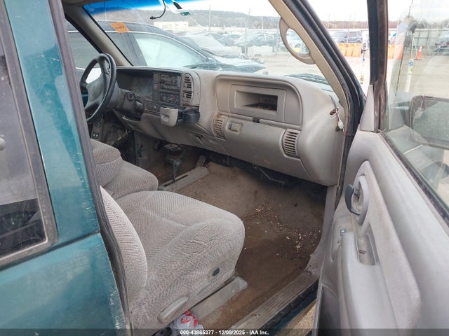 43865377 :رقم المزاد ، 1GTGK29J4VE511950 vin ، 1997 Gmc Sierra 2500 Hd Sl مزاد بيع