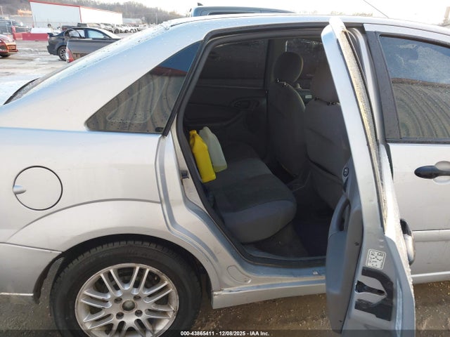 2004 Ford Focus Se მანქანა იყიდება აუქციონზე, vin: 1FAFP34314W169142, აუქციონის ნომერი: 43865411