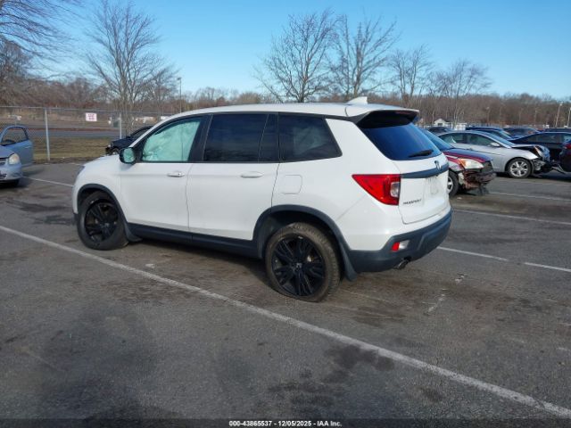 2021 HONDA PASSPORT 5FNYF8H23MB021311 Photo 2