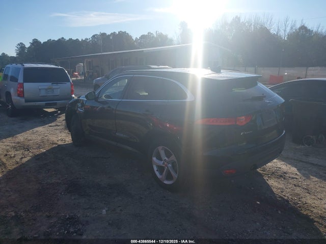 2020 JAGUAR F-PACE SADCJ2FXXLA629858 Photo 2