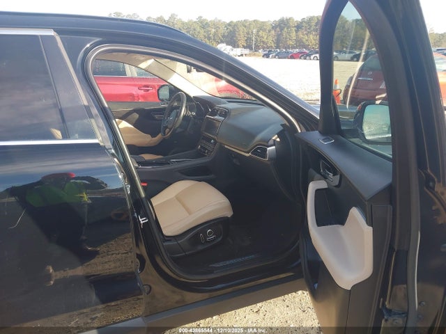 2020 JAGUAR F-PACE SADCJ2FXXLA629858 Photo 4