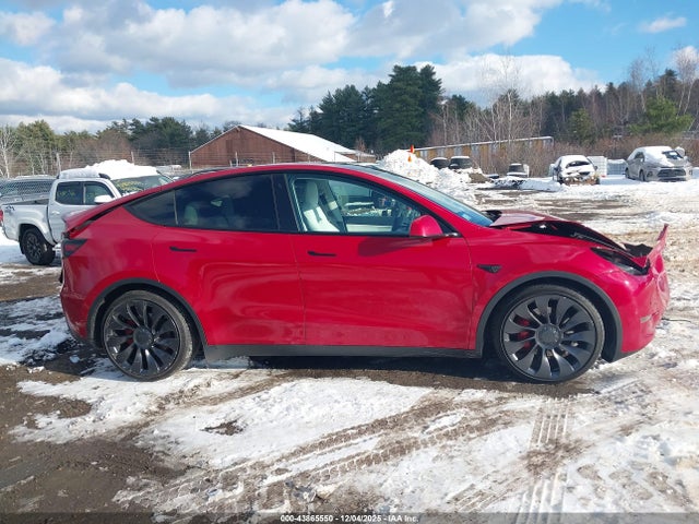 7SAYGDEF5NF377146 Tesla Model Y Performance Dual Motor All-wheel Drive