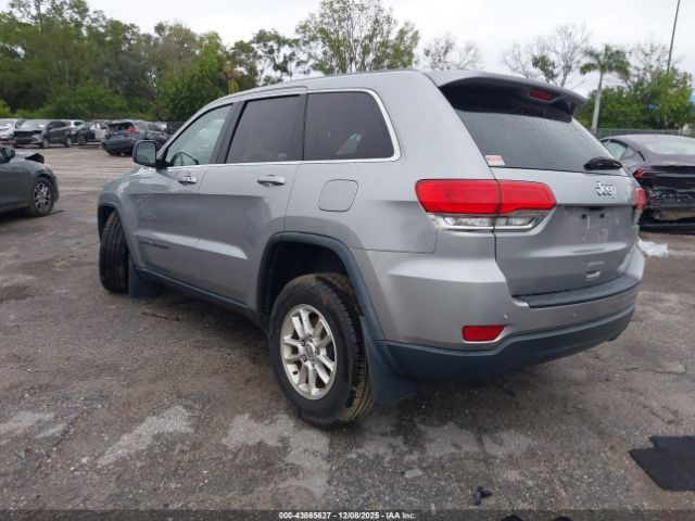 2018 JEEP GRAND CHEROKEE 1C4RJEAG3JC399872 Photo 2