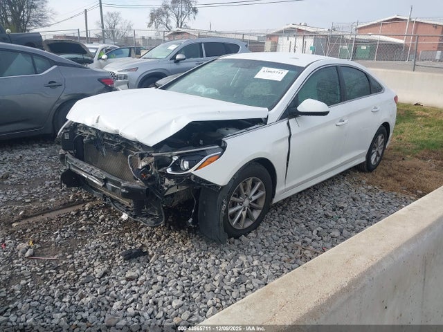 5NPE24AF2JH623859 Hyundai SONATA SE