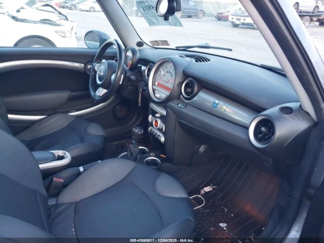 2008 MINI COOPER S WMWMF73548TV36392 Photo 4