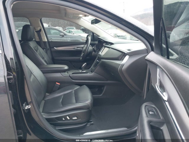 2017 CADILLAC XT5 1GYKNDRSXHZ229583 Photo 4