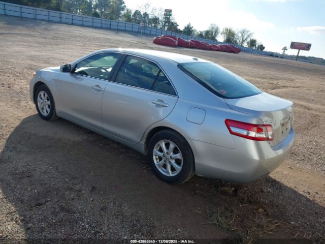 2011 TOYOTA CAMRY 4T4BF3EKXBR110862 Photo 2