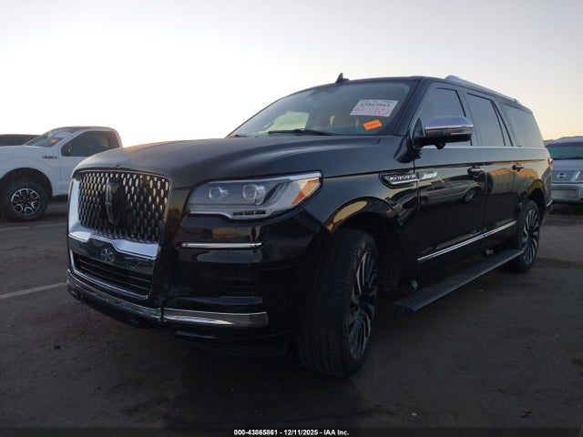 5LMJJ3TG3PEL04702 Lincoln Navigator Black Label L