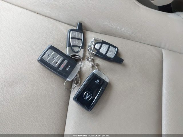 2018 ACURA RDX 5J8TB4H33JL023240 Photo 10