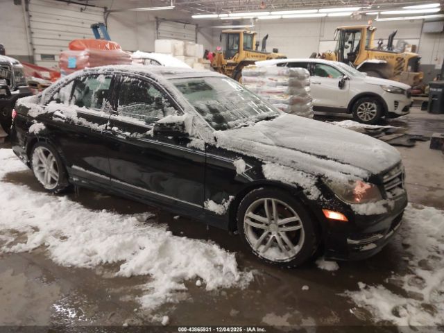 2014 MERCEDES-BENZ C 250 WDDGF4HB1ER309401