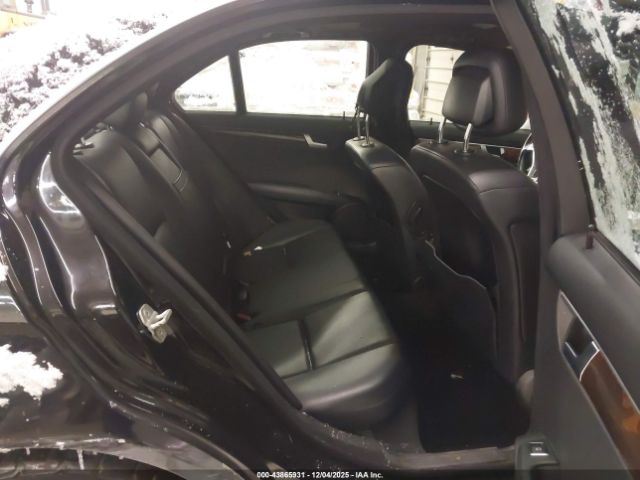 2014 MERCEDES-BENZ C 250 WDDGF4HB1ER309401 Photo 7