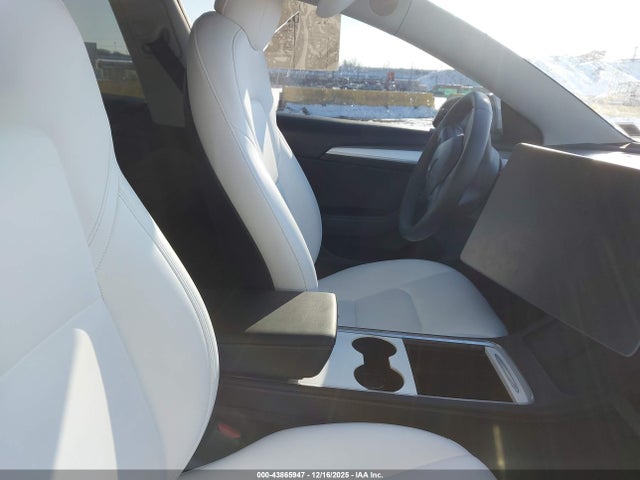2022 TESLA MODEL 3 5YJ3E1EA5NF321322 Photo 4
