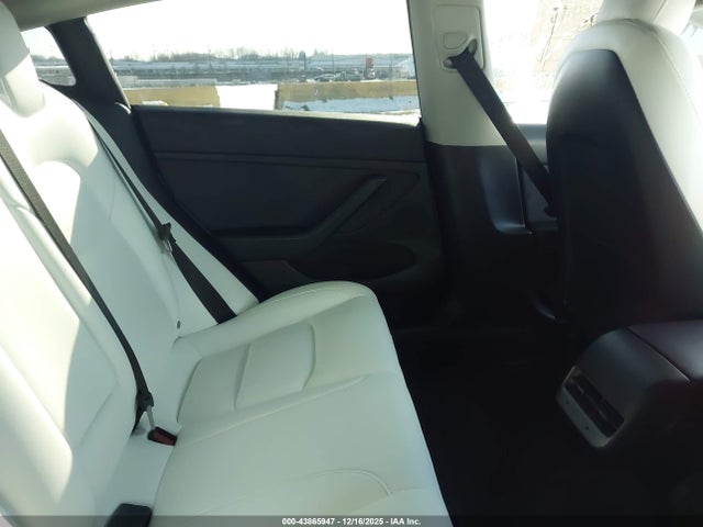 2022 TESLA MODEL 3 5YJ3E1EA5NF321322 Photo 7