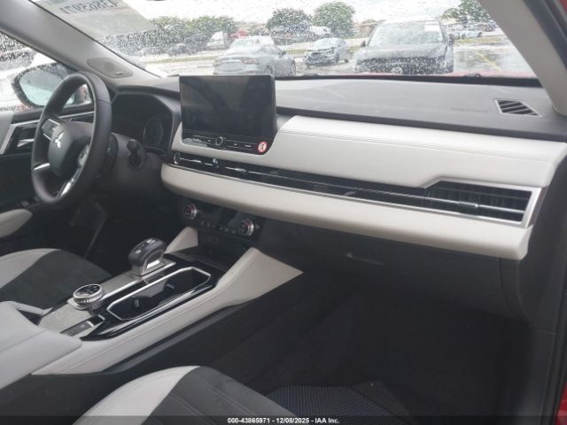 2025 MITSUBISHI OUTLANDER JA4J3VA81SZ025043 Photo 4