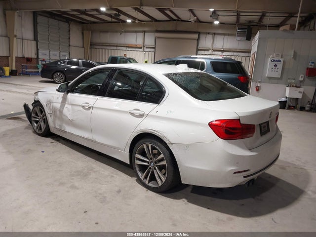 2017 BMW 330E WBA8E1C36HA158815 Photo 2