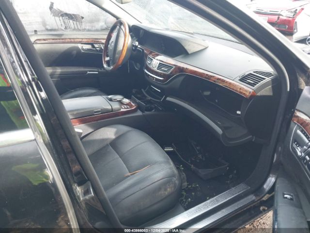2009 MERCEDES-BENZ S 550 WDDNG86X39A274679 Photo 4