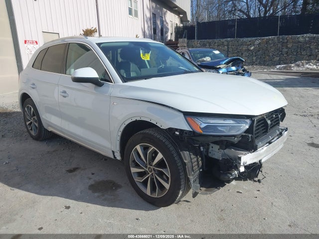 2022 AUDI Q5 WA1EAAFY8N2057445 Photo 0