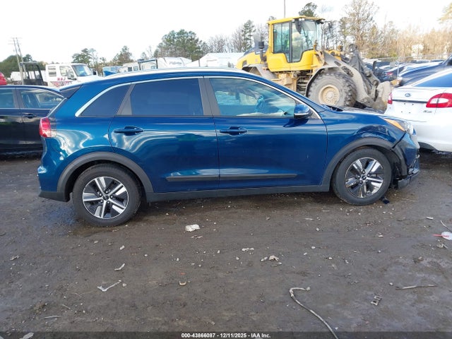 KNDCE3LC1N5489928 KIA Niro Ex Premium