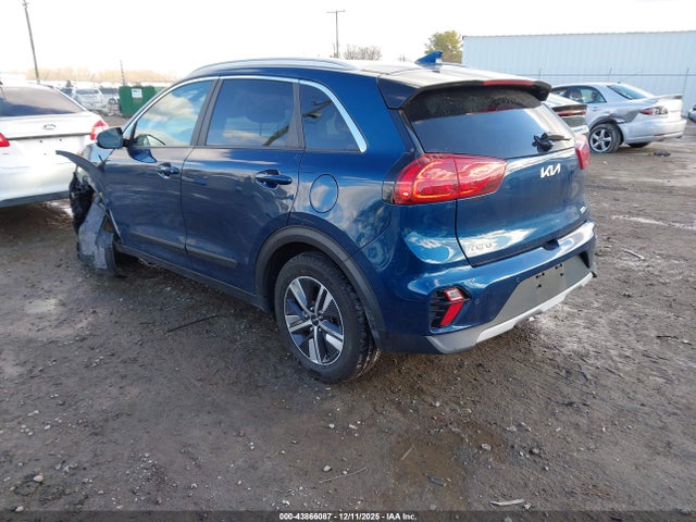 KNDCE3LC1N5489928 KIA Niro Ex Premium