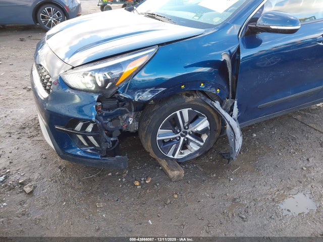 KNDCE3LC1N5489928 KIA Niro Ex Premium