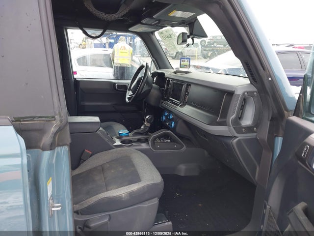 2023 FORD BRONCO 1FMDE5BH4PLB47218 Photo 4