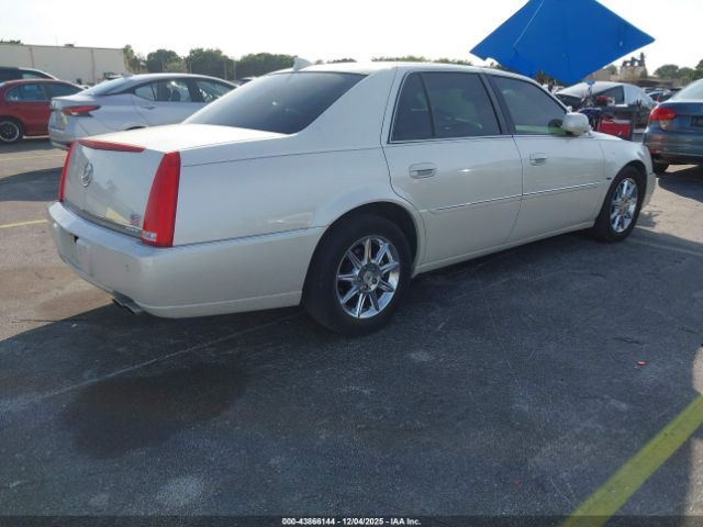2011 CADILLAC DTS 1G6KD5E65BU141278 Photo 3