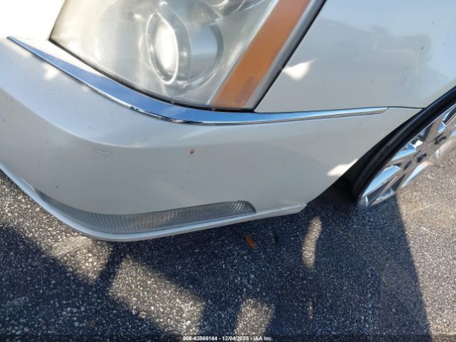 2011 CADILLAC DTS 1G6KD5E65BU141278 Photo 5