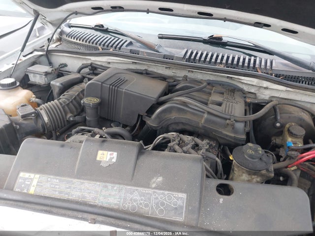 2002 FORD EXPLORER 1FMZU63E72UC90041 Photo 9