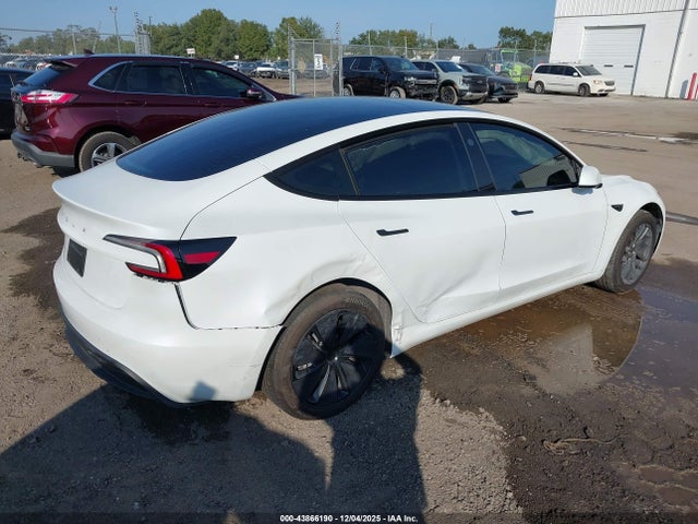 2025 TESLA MODEL 3 5YJ3E1EA7SF988419 Photo 5