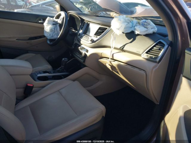 2017 HYUNDAI TUCSON KM8J3CA49HU430298 Photo 4