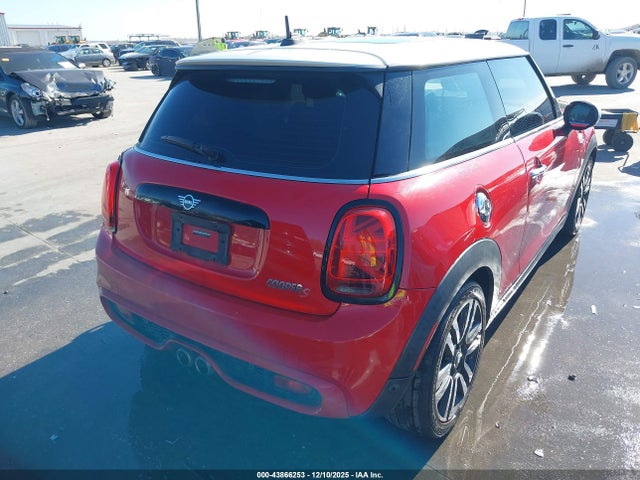 2021 MINI HARDTOP WMWXR5C05M2N59757 Photo 3