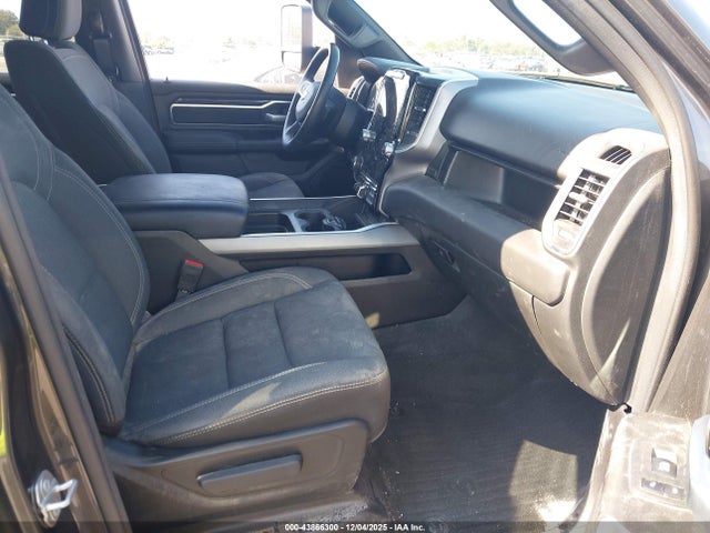 43866300 :رقم المزاد ، 1C6SRFFT3RN207623 vin ، 2024 Ram 1500 Big Horn  4x4 5'7 Box مزاد بيع