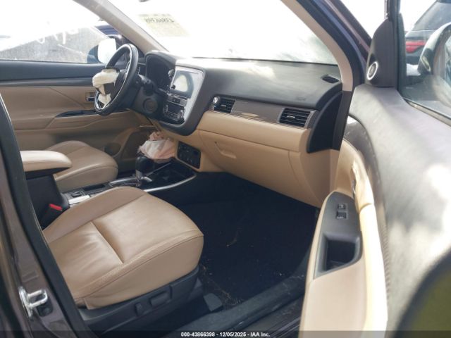 2019 MITSUBISHI OUTLANDER JA4AD3A34KZ012440 Photo 4