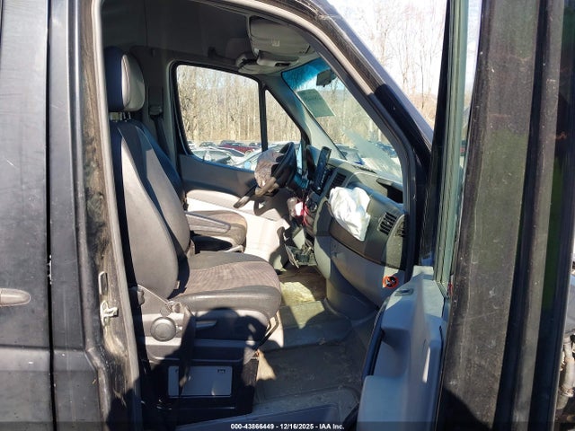 2017 MERCEDES-BENZ SPRINTER 2500 WDZPE7CDXHP550431 Photo 4