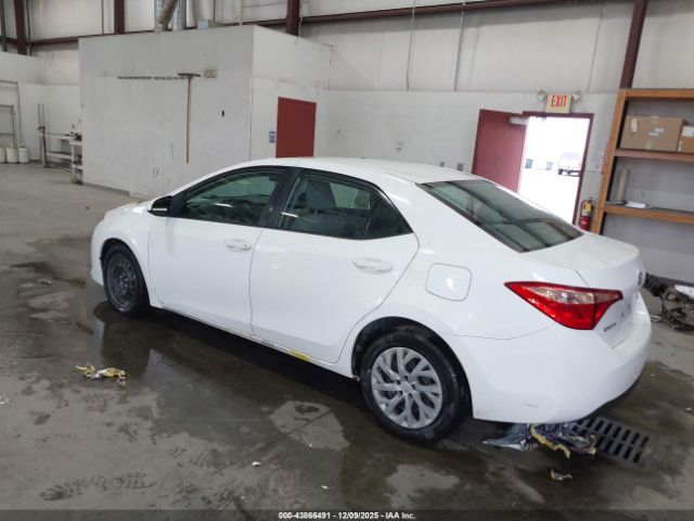 2019 TOYOTA COROLLA 2T1BURHE9KC179858 Photo 2