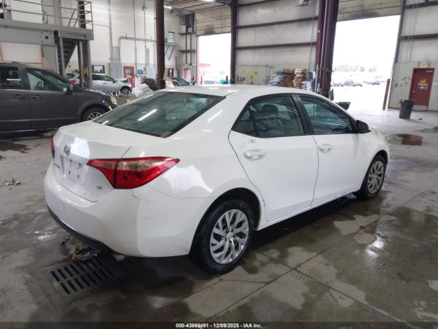 2019 TOYOTA COROLLA 2T1BURHE9KC179858 Photo 3
