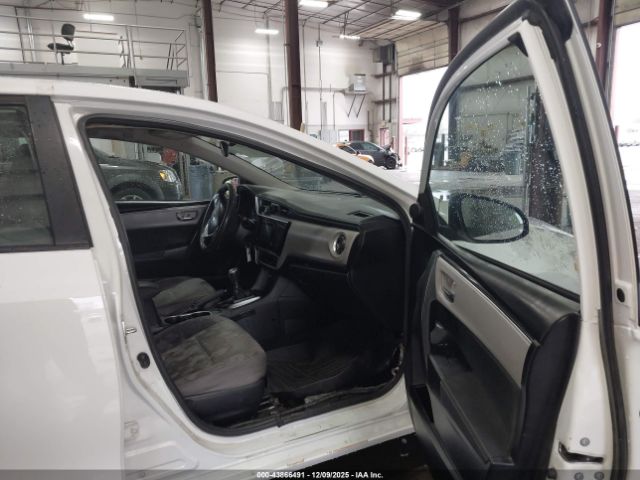 2019 TOYOTA COROLLA 2T1BURHE9KC179858 Photo 4