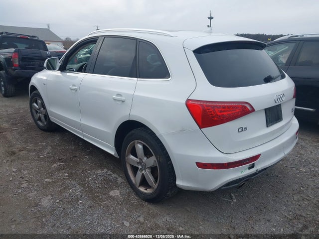 2012 AUDI Q5 WA1DKAFP3CA009452 Photo 2