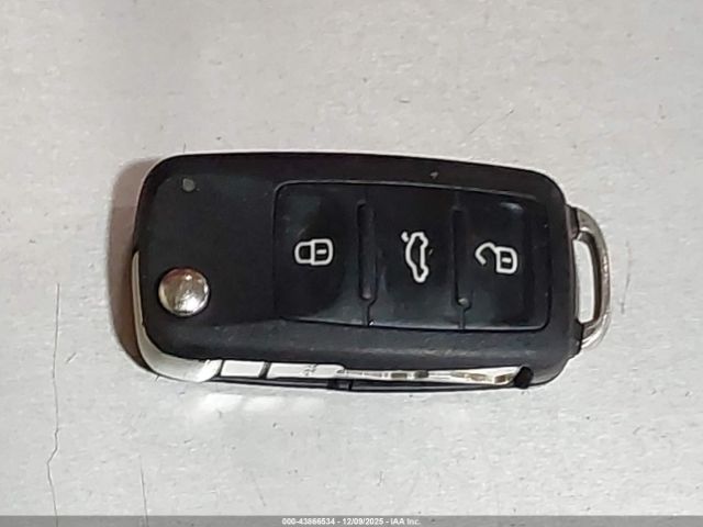 2012 VOLKSWAGEN PASSAT 1VWAP7A3XCC018300 Photo 10