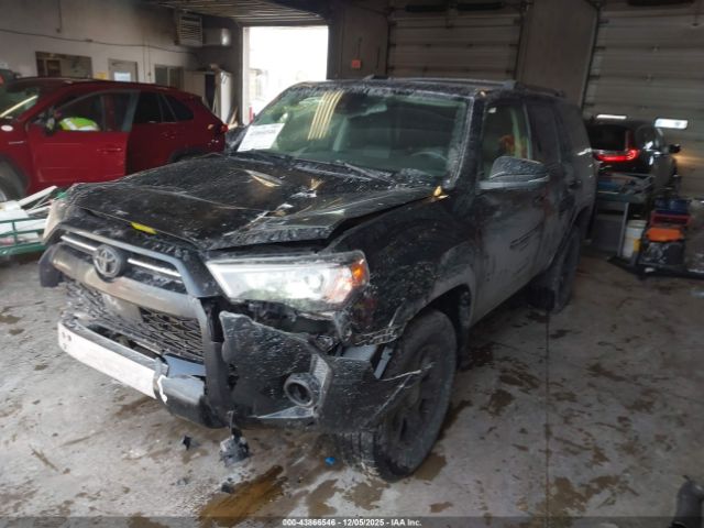 2021 TOYOTA 4RUNNER JTENU5JR6M5879240 Photo 1