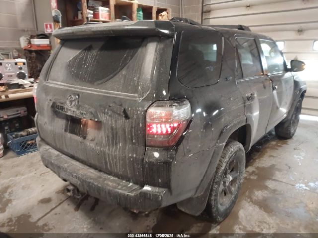 2021 TOYOTA 4RUNNER JTENU5JR6M5879240 Photo 3