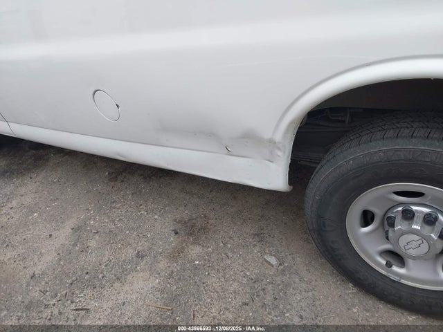 1GAZGPFG1H1131355 Chevrolet Express 3500 Lt