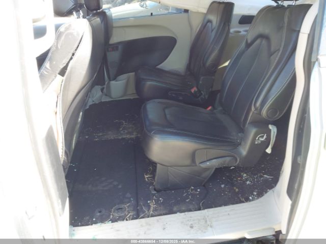 2020 CHRYSLER VOYAGER 2C4RC1DG1LR176819 Photo 7