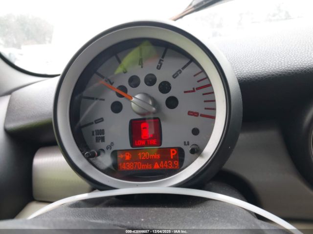 2008 MINI COOPER S CLUBMAN WMWMM33588TP87351 Photo 6