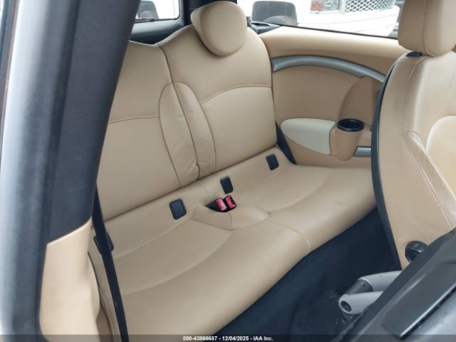 2008 MINI COOPER S CLUBMAN WMWMM33588TP87351 Photo 7