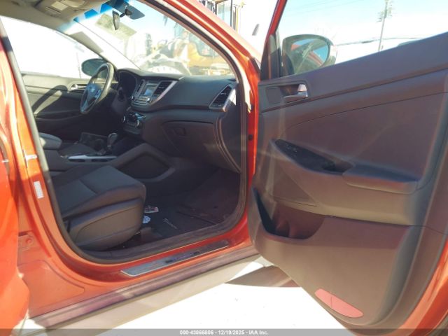 2017 HYUNDAI TUCSON KM8J33A29HU474851 Photo 4